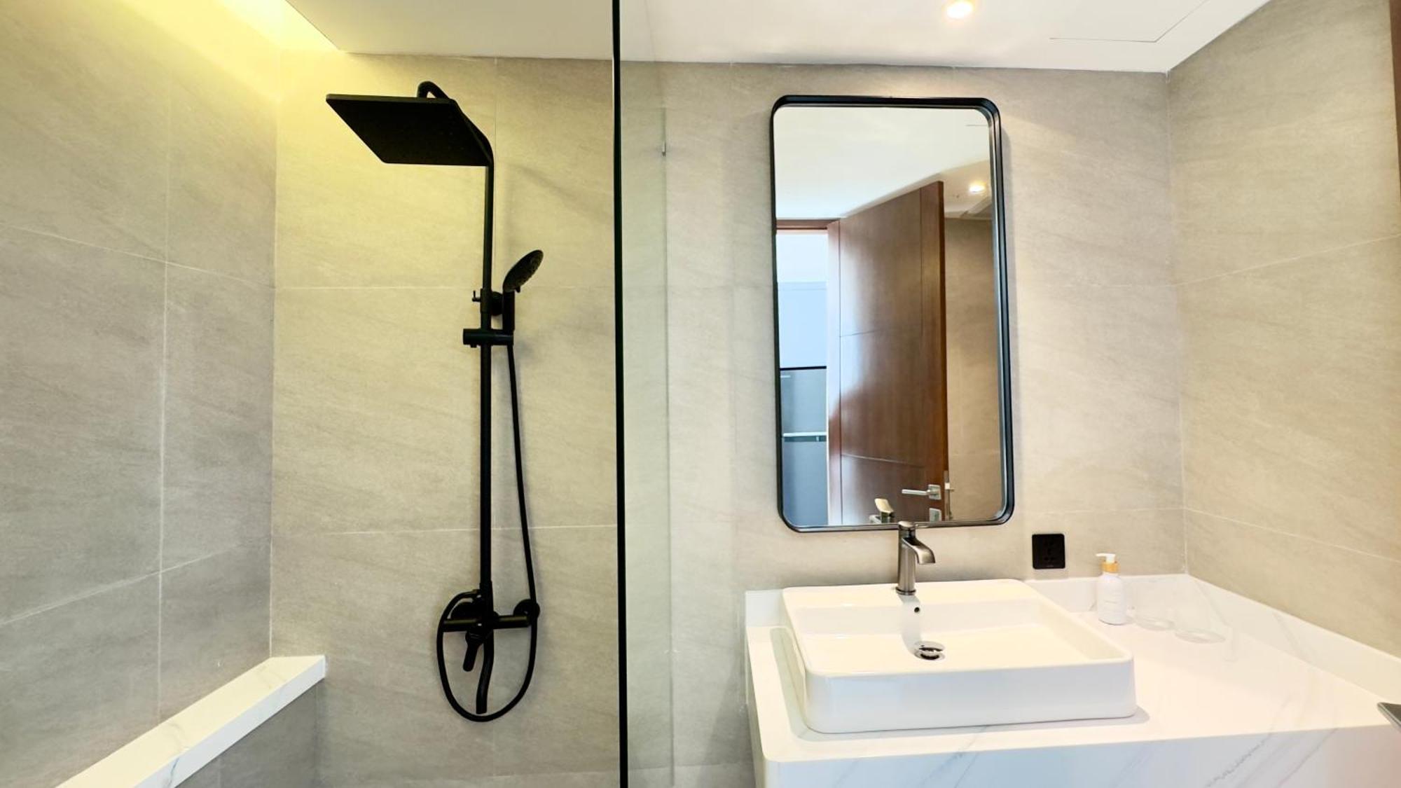 The R Apartments Pererenan Canggu  Bagian luar foto