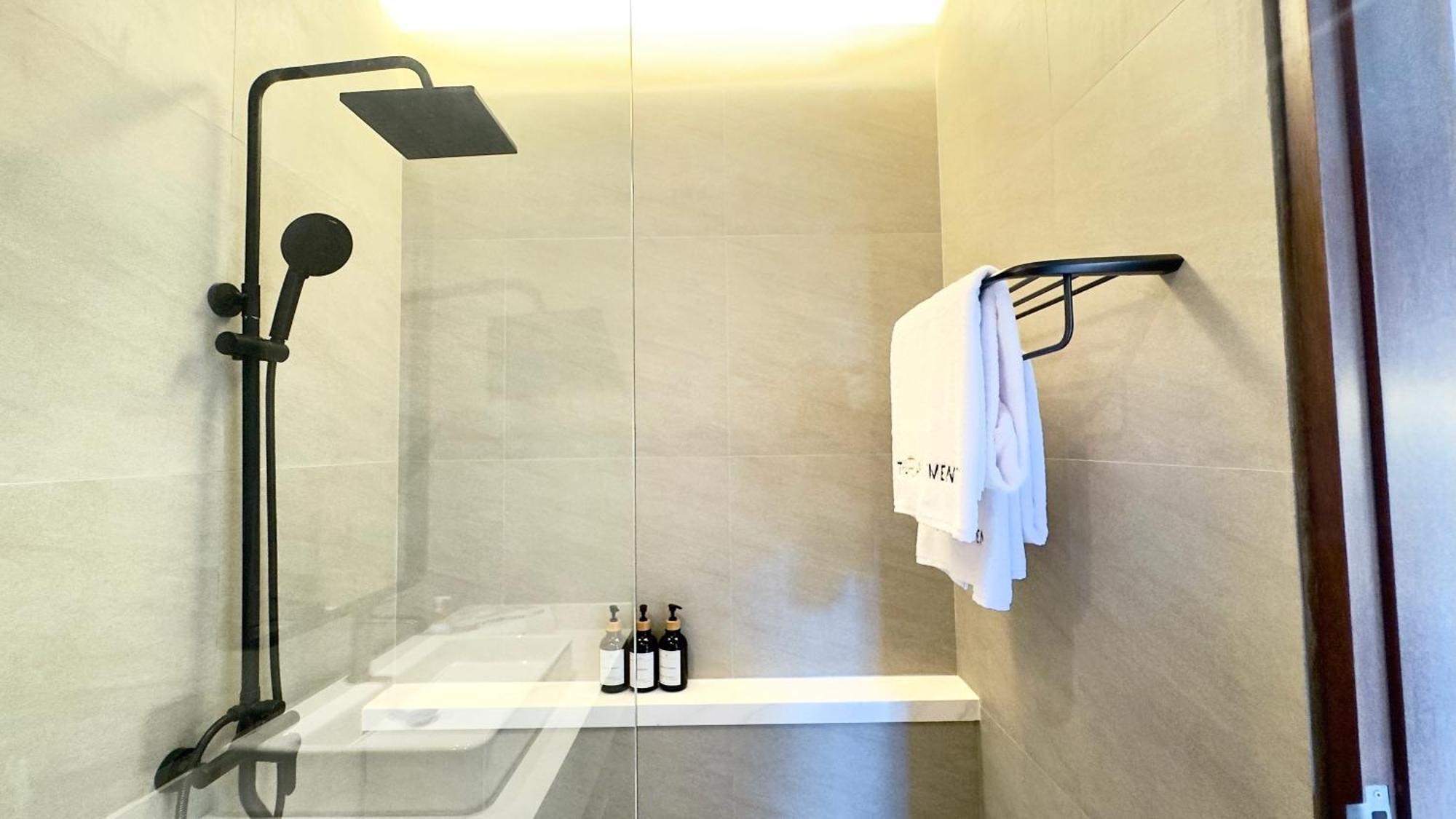 The R Apartments Pererenan Canggu  Bagian luar foto
