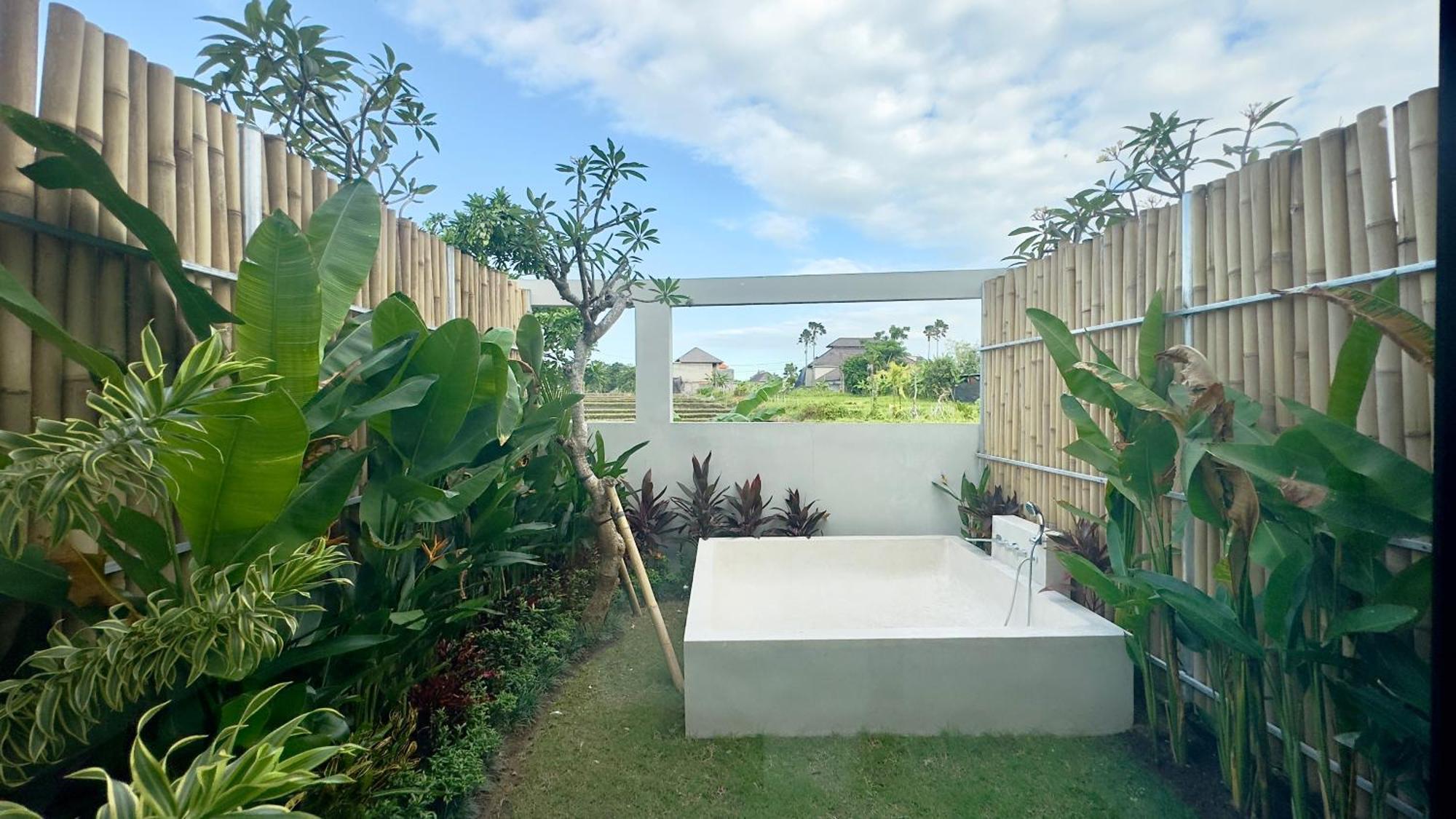 The R Apartments Pererenan Canggu  Bagian luar foto